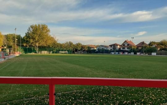 Zmodernizované futbalové ihrisko v Hrubom Šúri. FOTO OBEC HRUBÝ ŠÚR