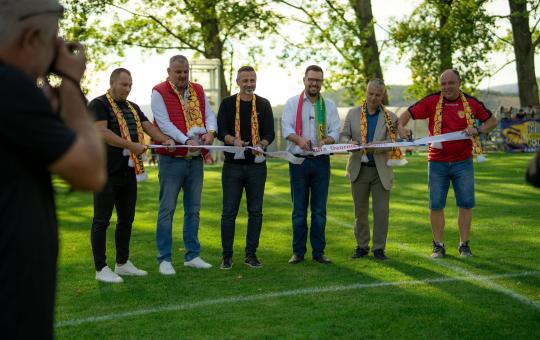 Zmodernizovaný športový areál v Dvorníkoch – Včelároch. FOTO OBEC DVORNÍKY – VČELÁRE