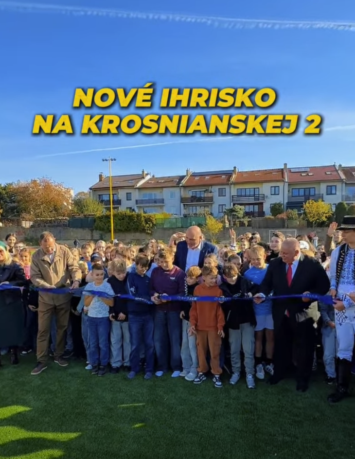 Zrevitalizované športové ihrisko pri ZŠ Krosnianska 2 v Košiciach. FOTO FK KNV/MESTO KOŠICE